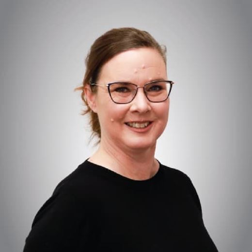 Elizabeth Shoolbread = Medstaff Recruitment Consultant
